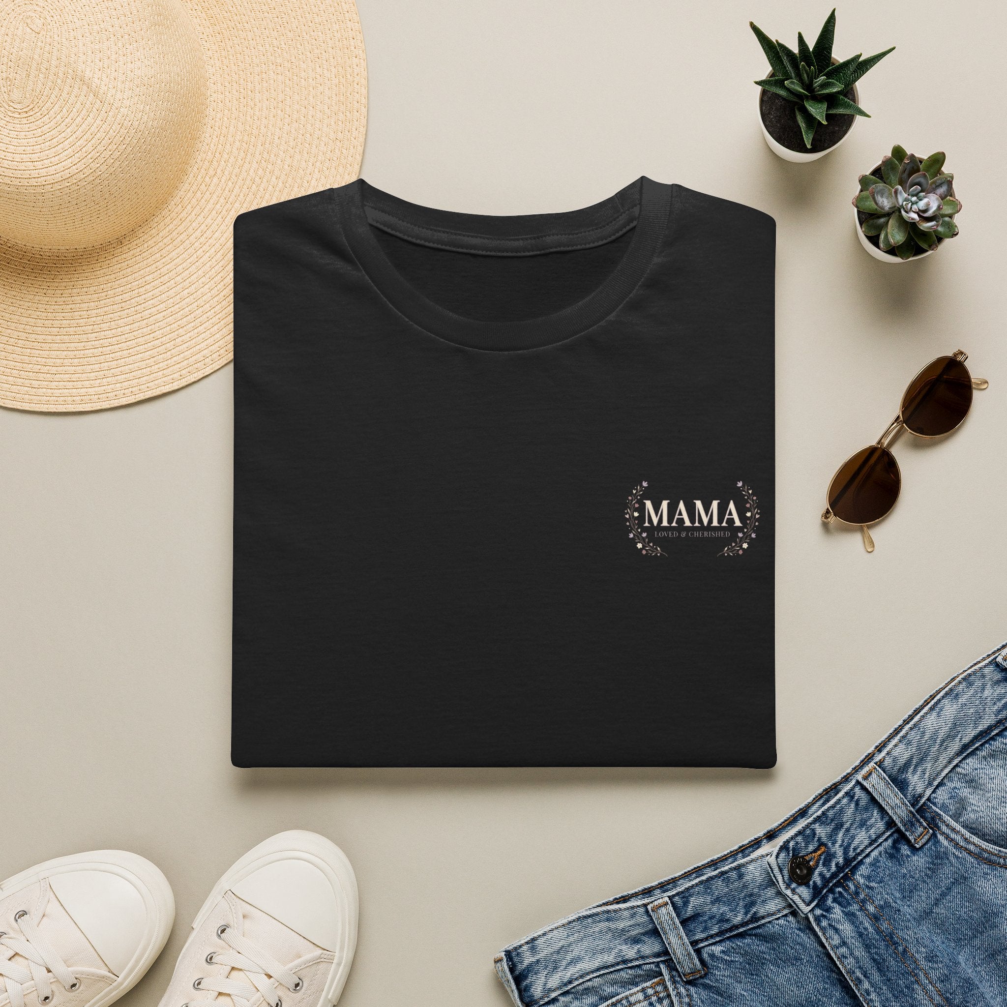 Mama with floral setting T-Shirt