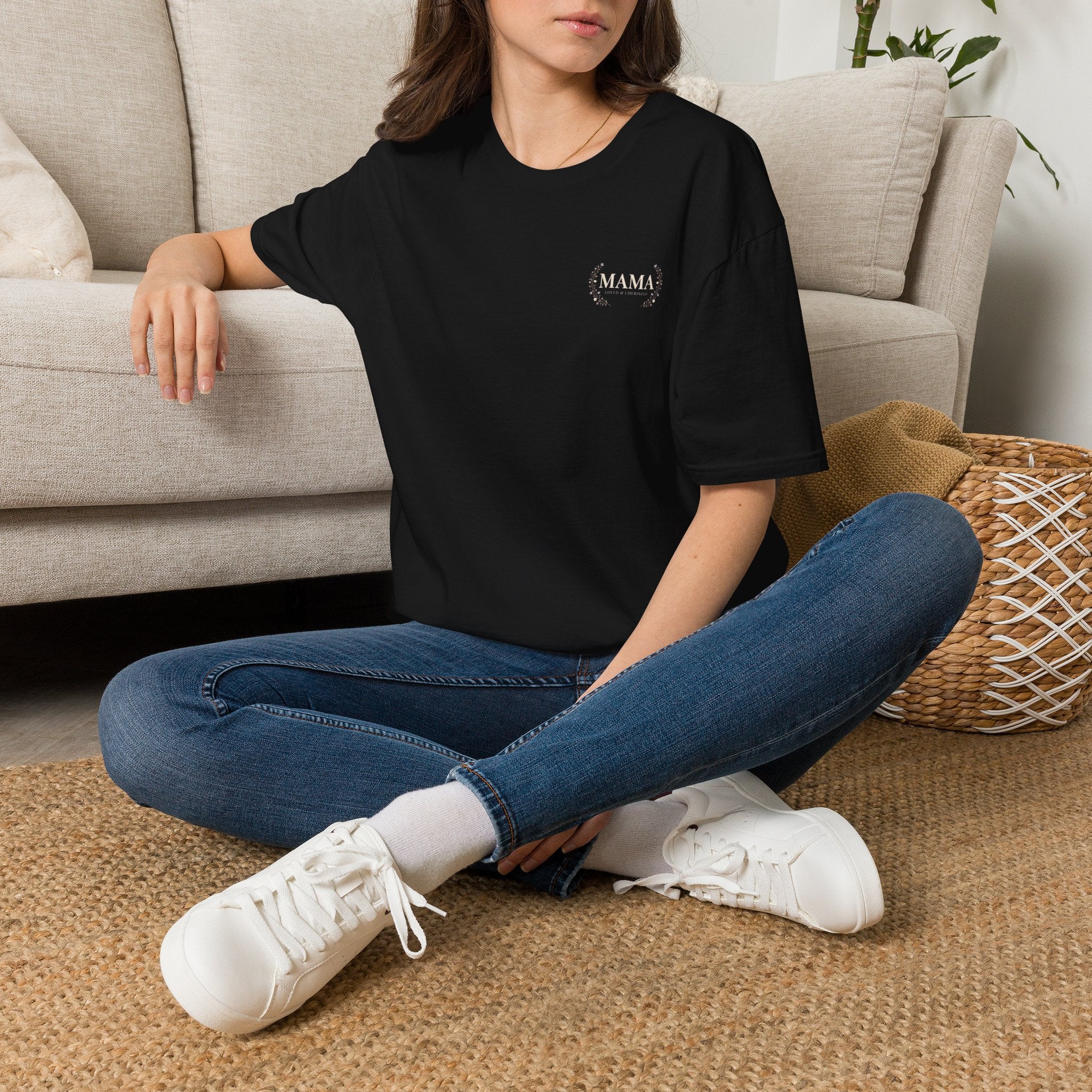 Mama with floral setting T-Shirt